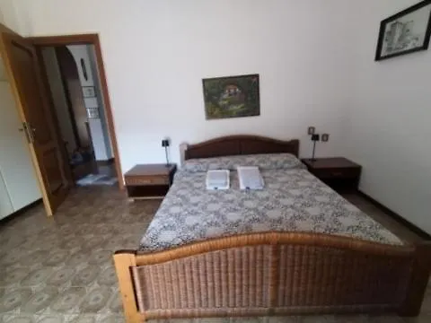 La Casa Di Nonna Lorenna Alassio 0*,
